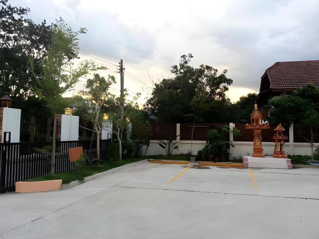 N-Joy Place Surin Esterno foto