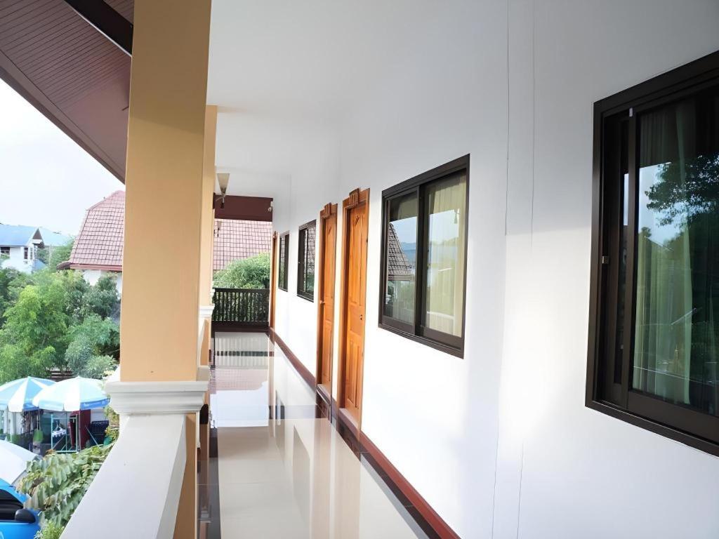 N-Joy Place Surin Esterno foto