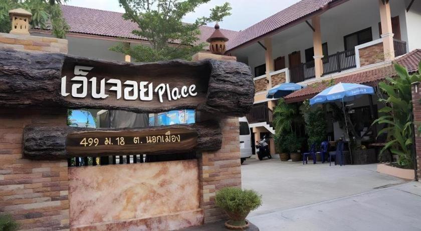 N-Joy Place Surin Esterno foto