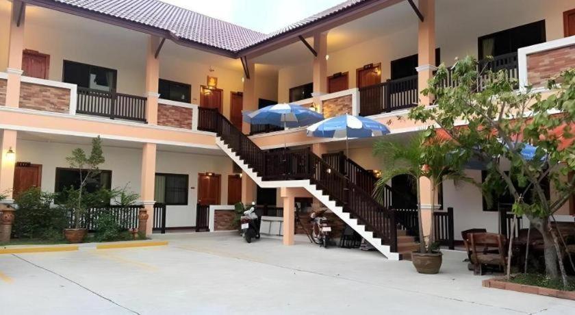 N-Joy Place Surin Esterno foto